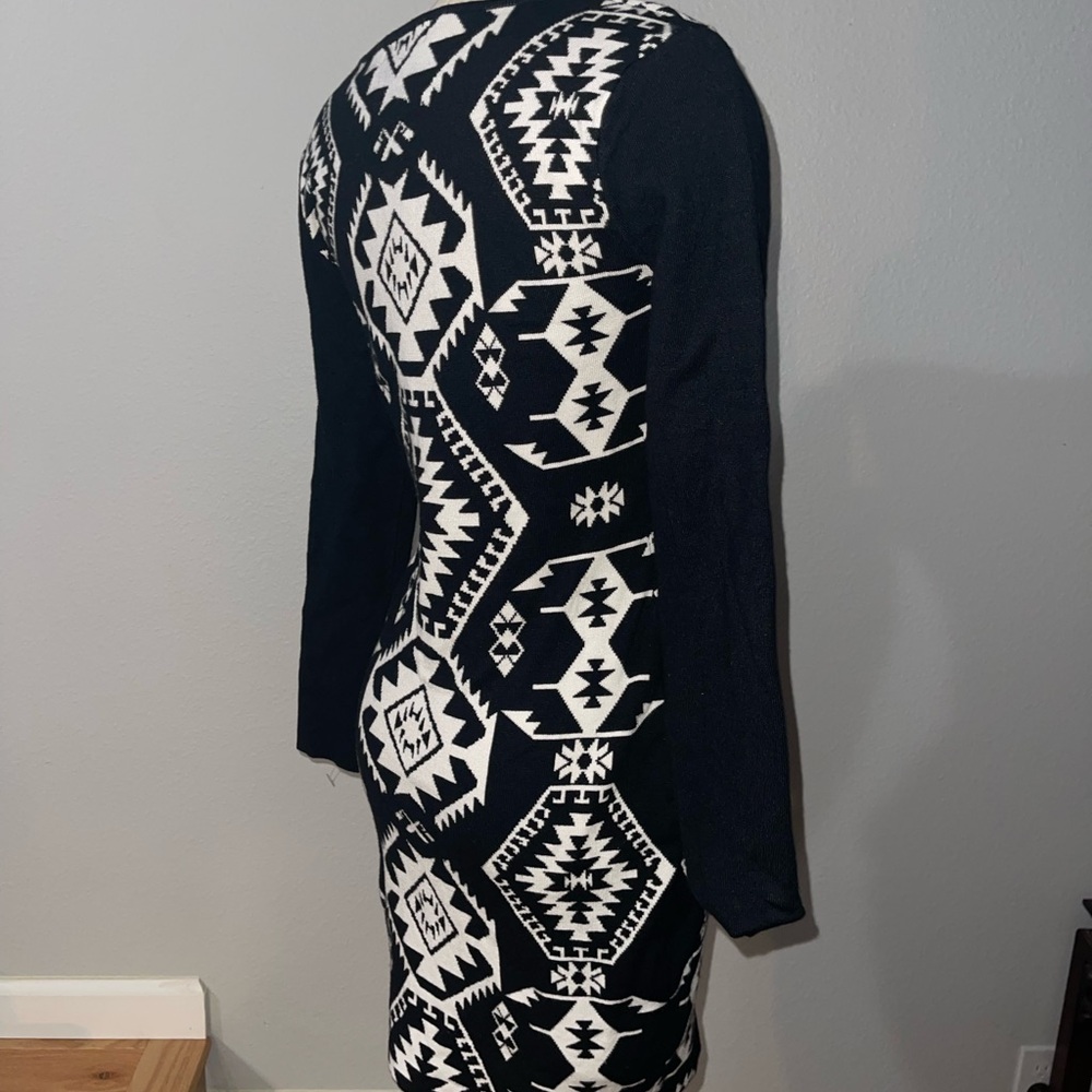 Black and White Geometric Pattern Dress